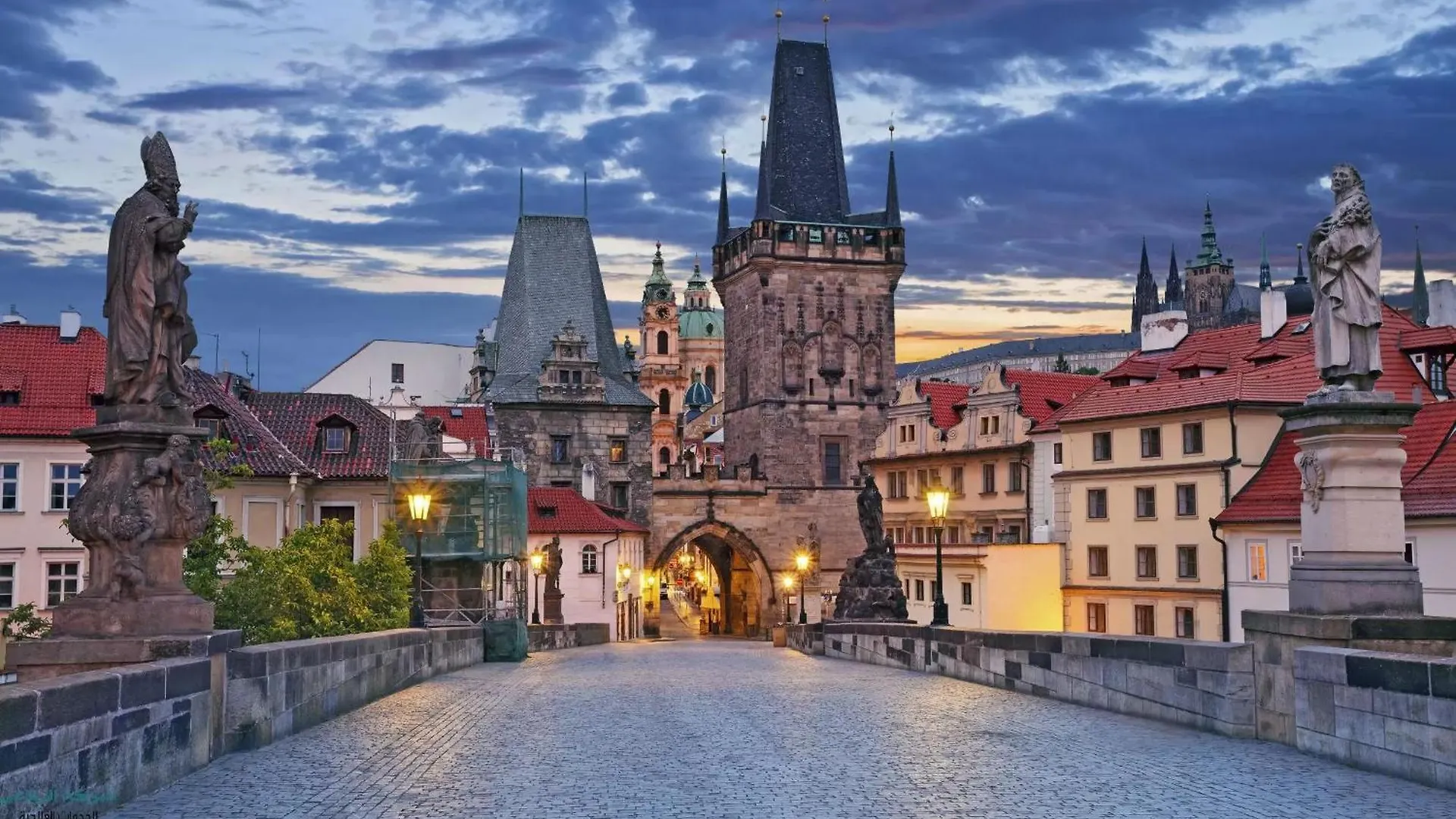 Apartments With Large Balcony, Parking Prag