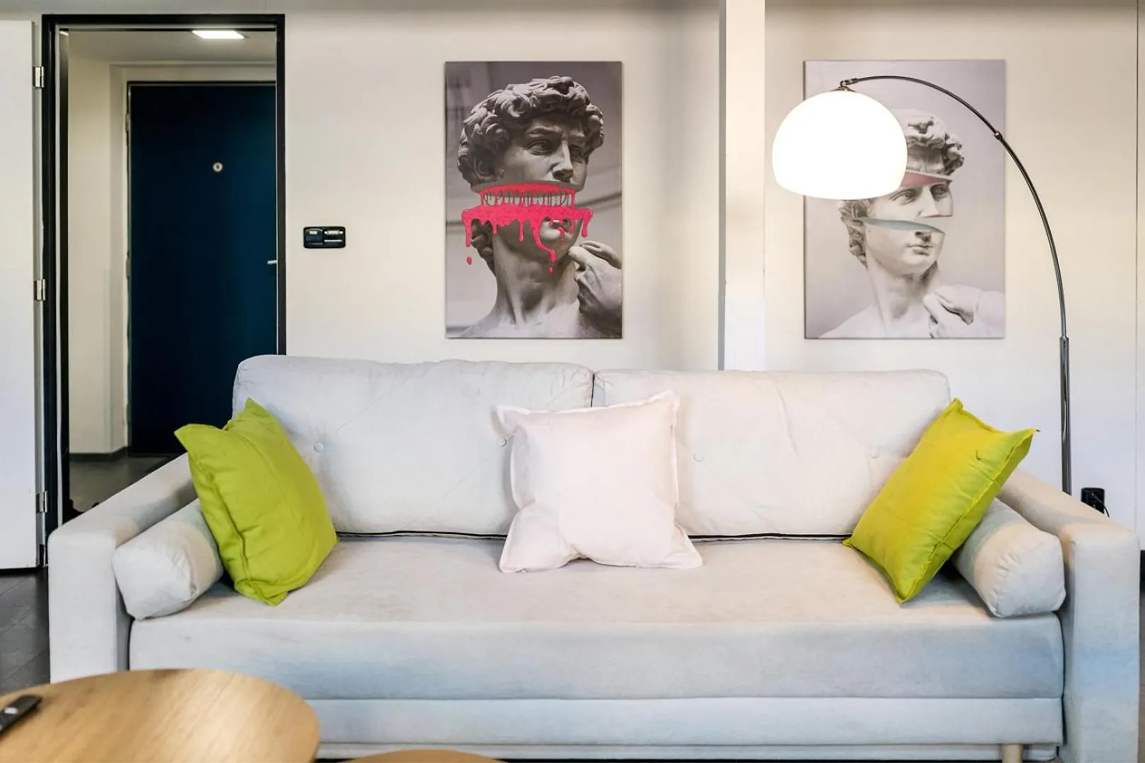 Apartments With Large Balcony, Parking Prague Czech Republic
