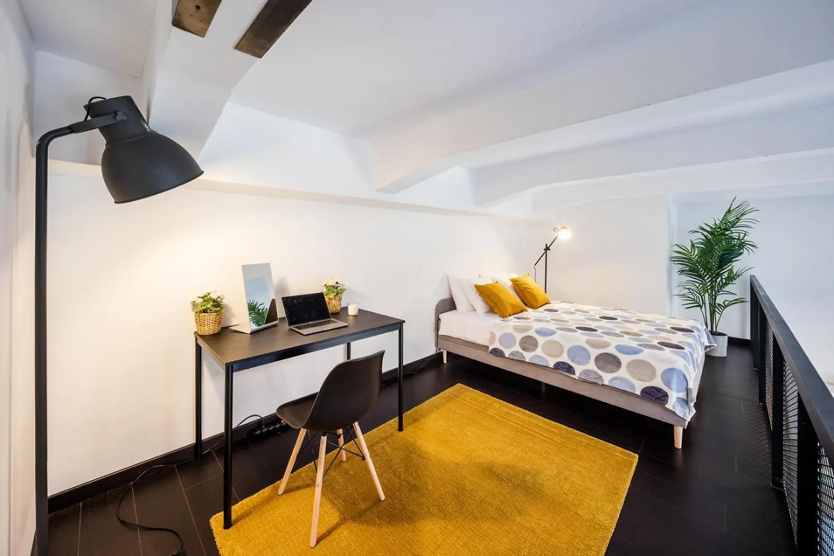 Apartments With Large Balcony, Parking Prague Czech Republic