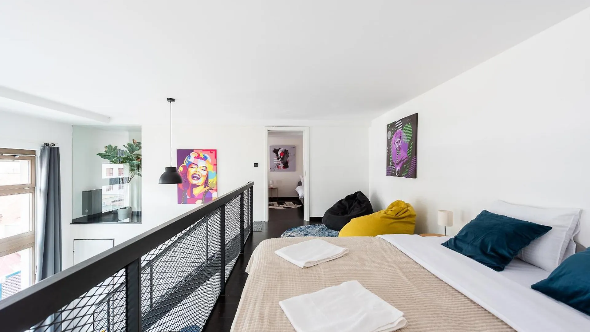 Apartments With Large Balcony, Parking Prague