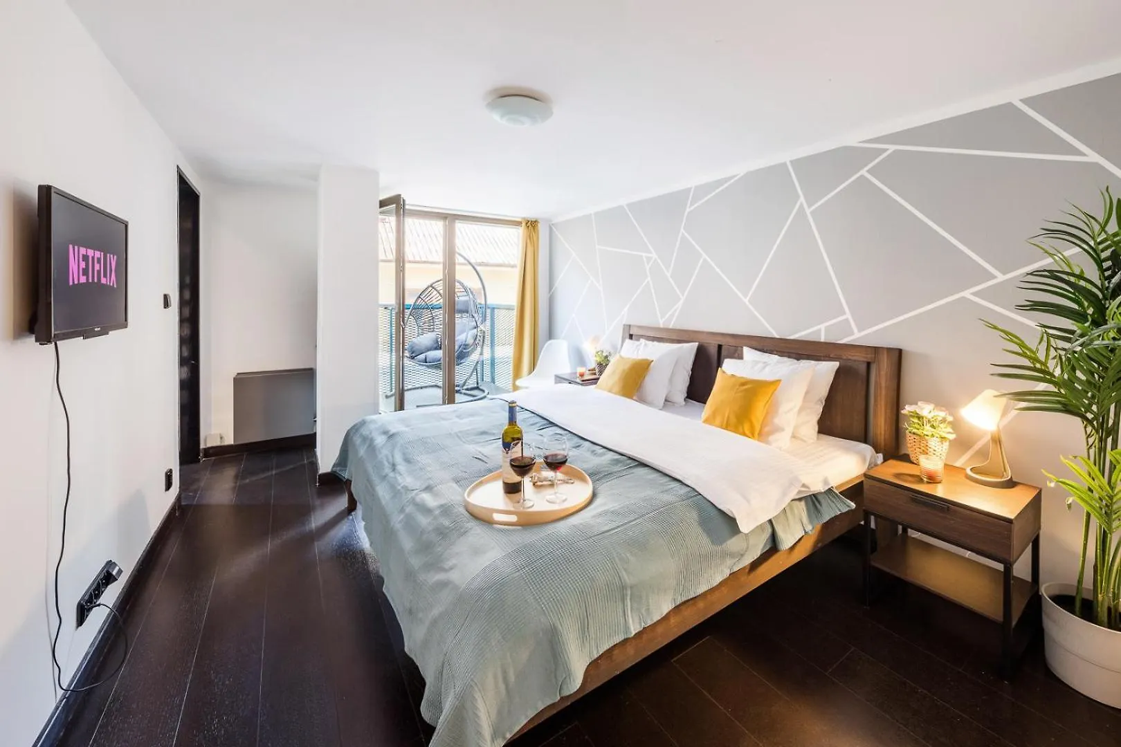 Apartments With Large Balcony, Parking Prague Czech Republic