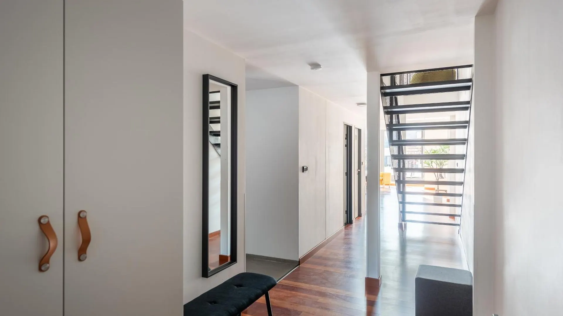 Apartments With Large Balcony, Parking Prague