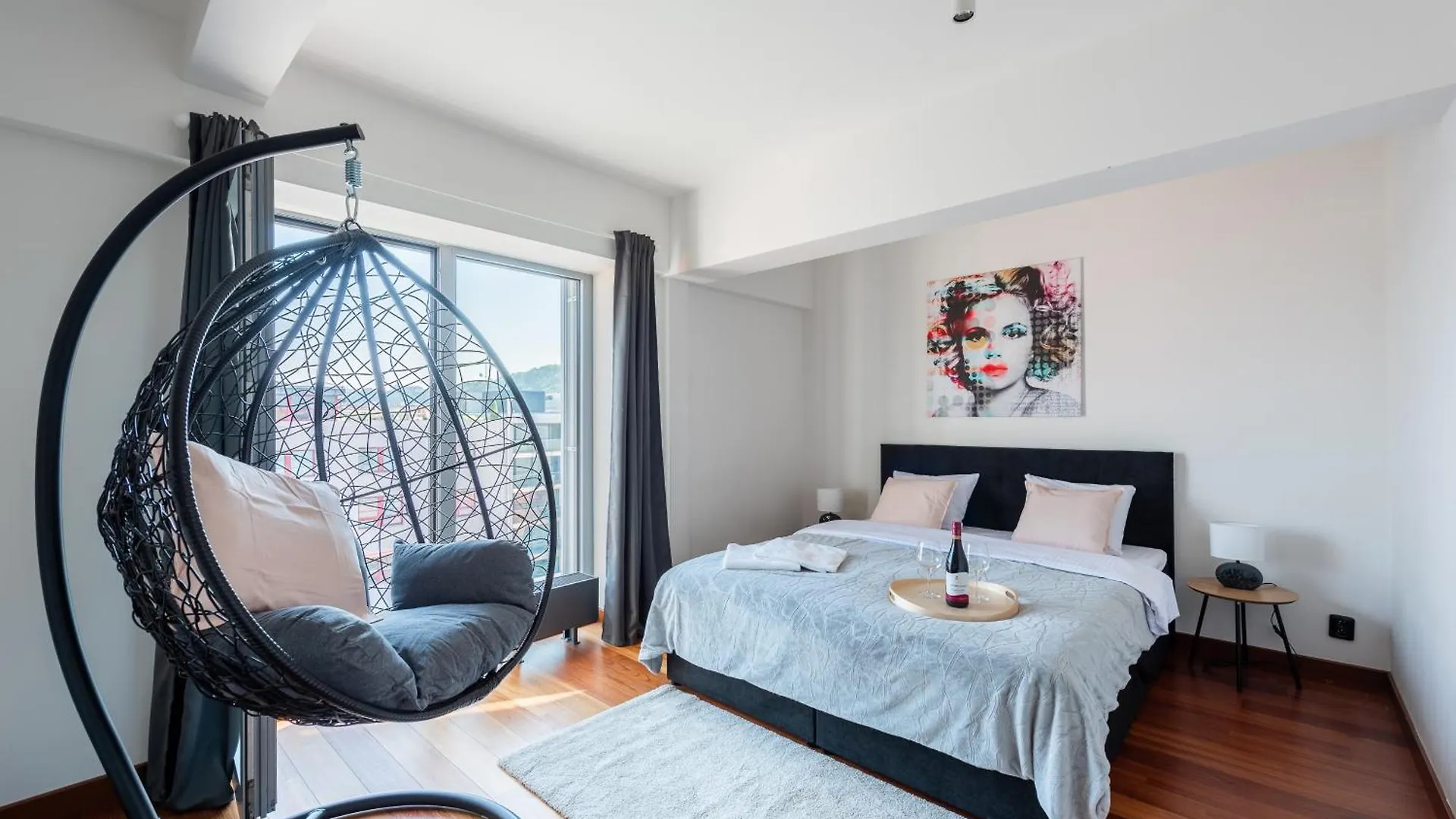 Apartments With Large Balcony, Parking Prague
