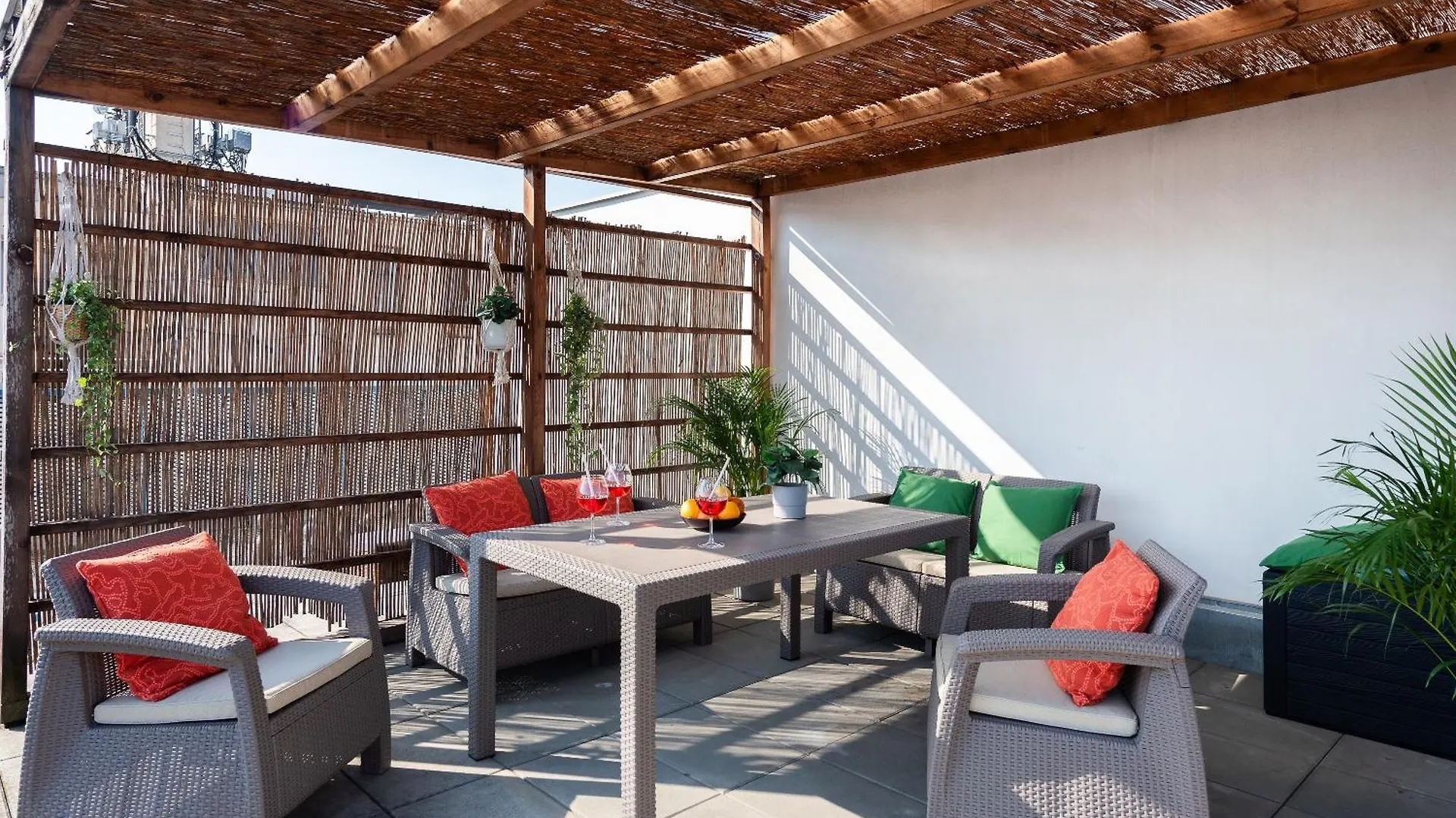 Apartments With Large Balcony, Parking Prag 0*,  Tschechische Republik
