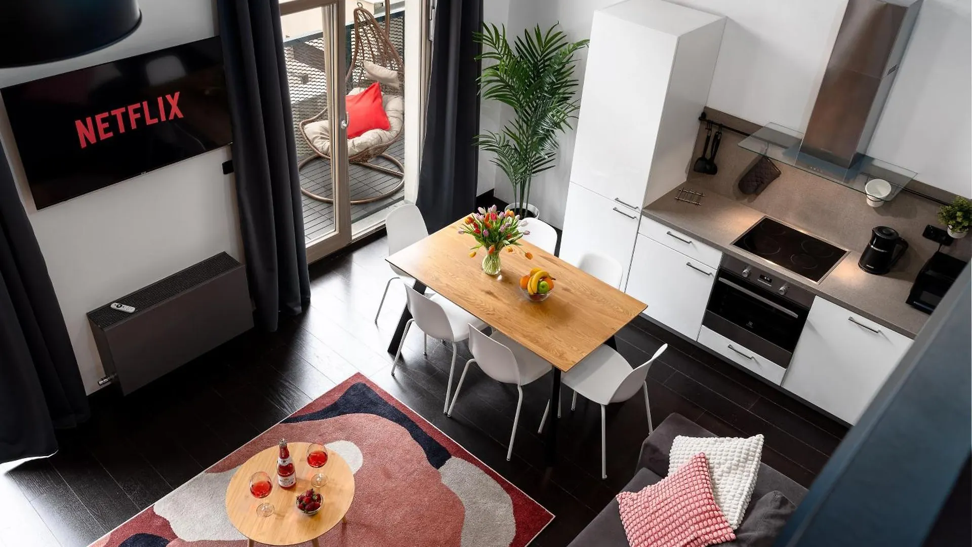 Apartments With Large Balcony, Parking Prague