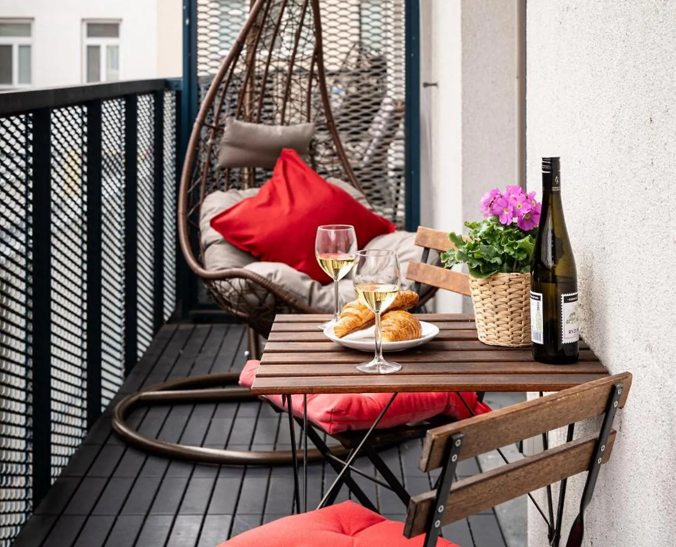 Apartments With Large Balcony, Parking Prague