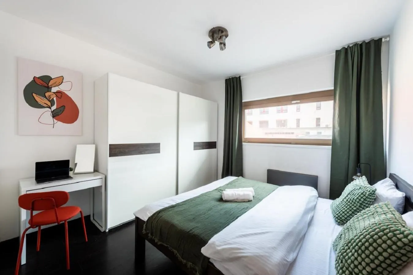 Apartments With Large Balcony, Parking Prague