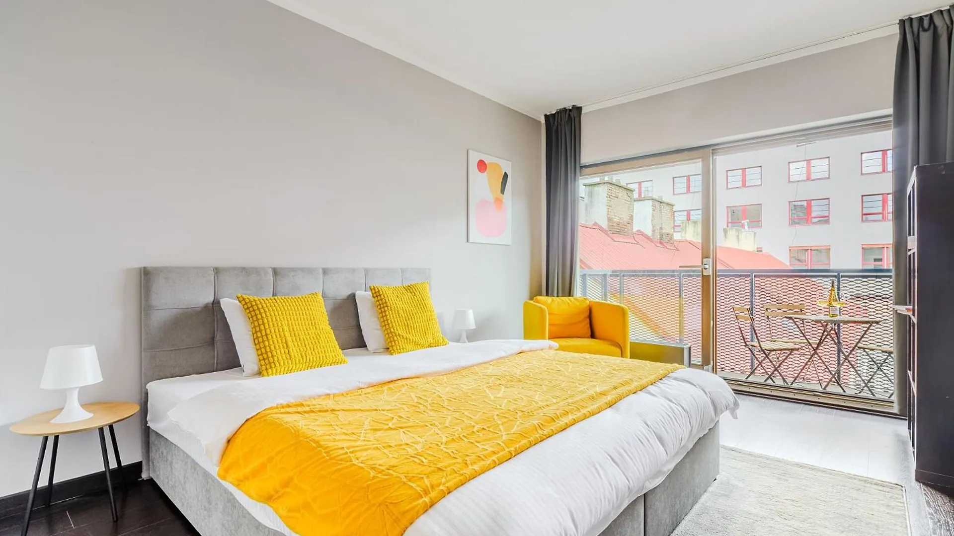 Apartments With Large Balcony, Parking Prague