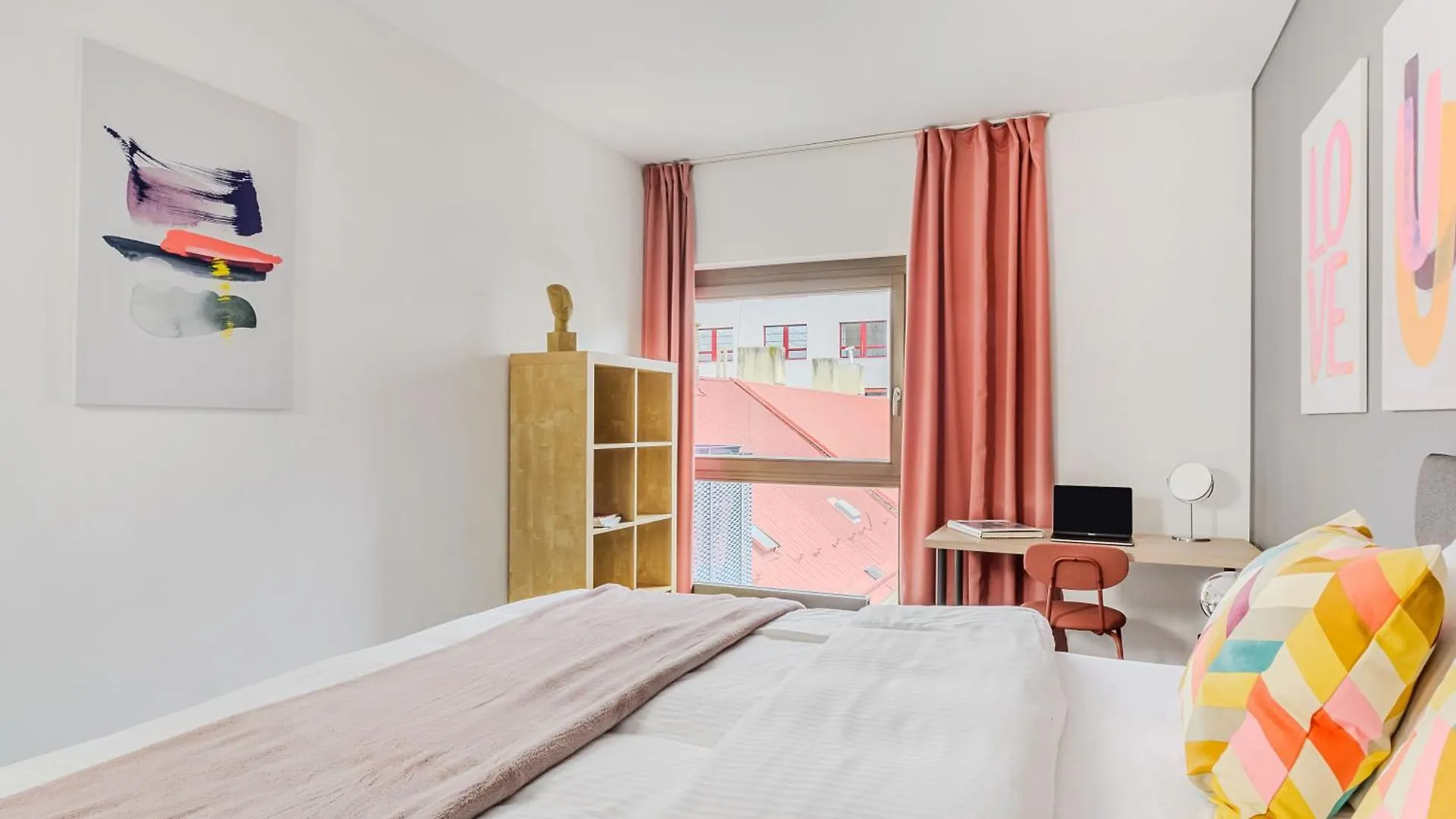Apartments With Large Balcony, Parking Prague Czech Republic