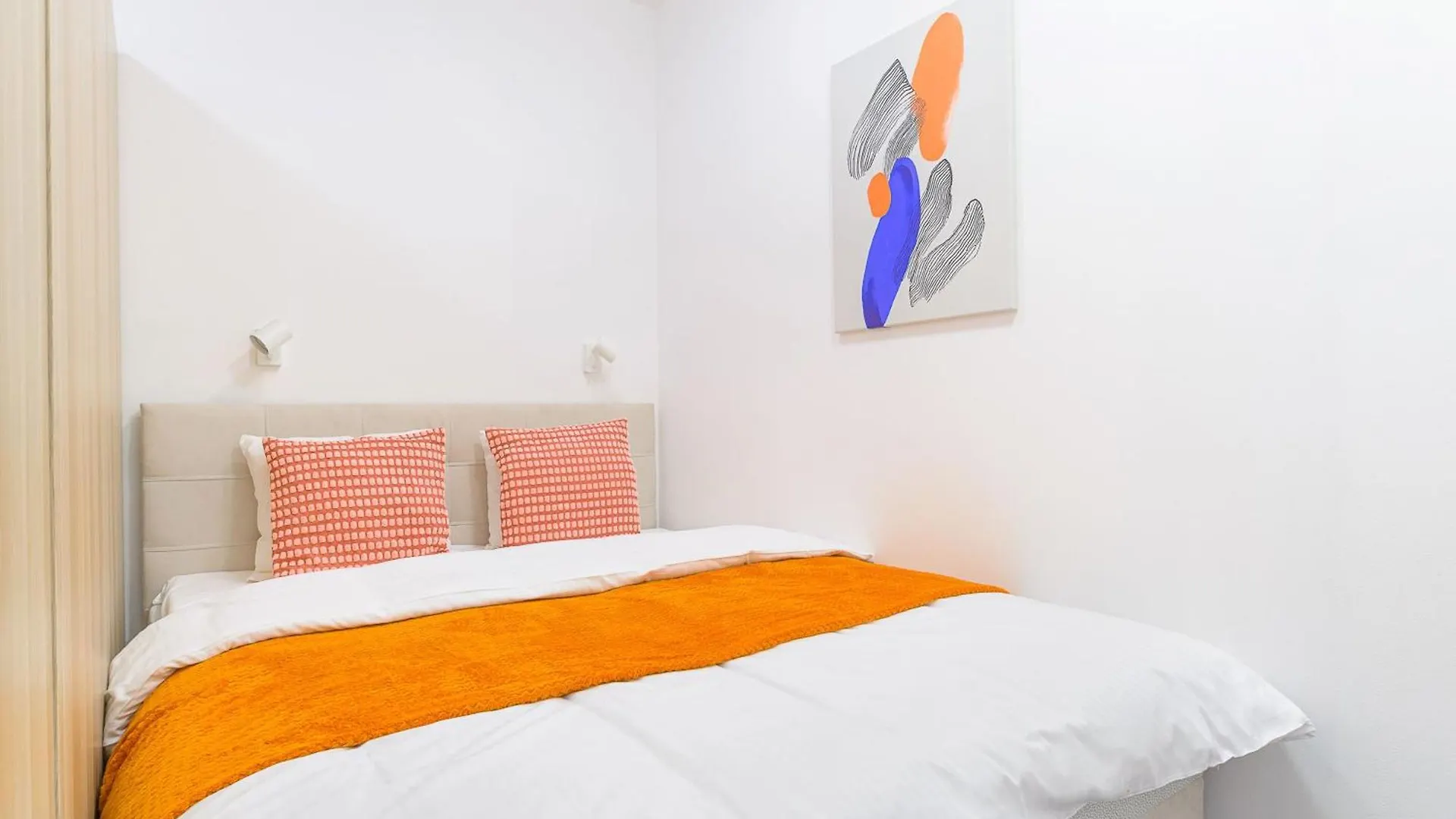 Apartments With Large Balcony, Parking Prague