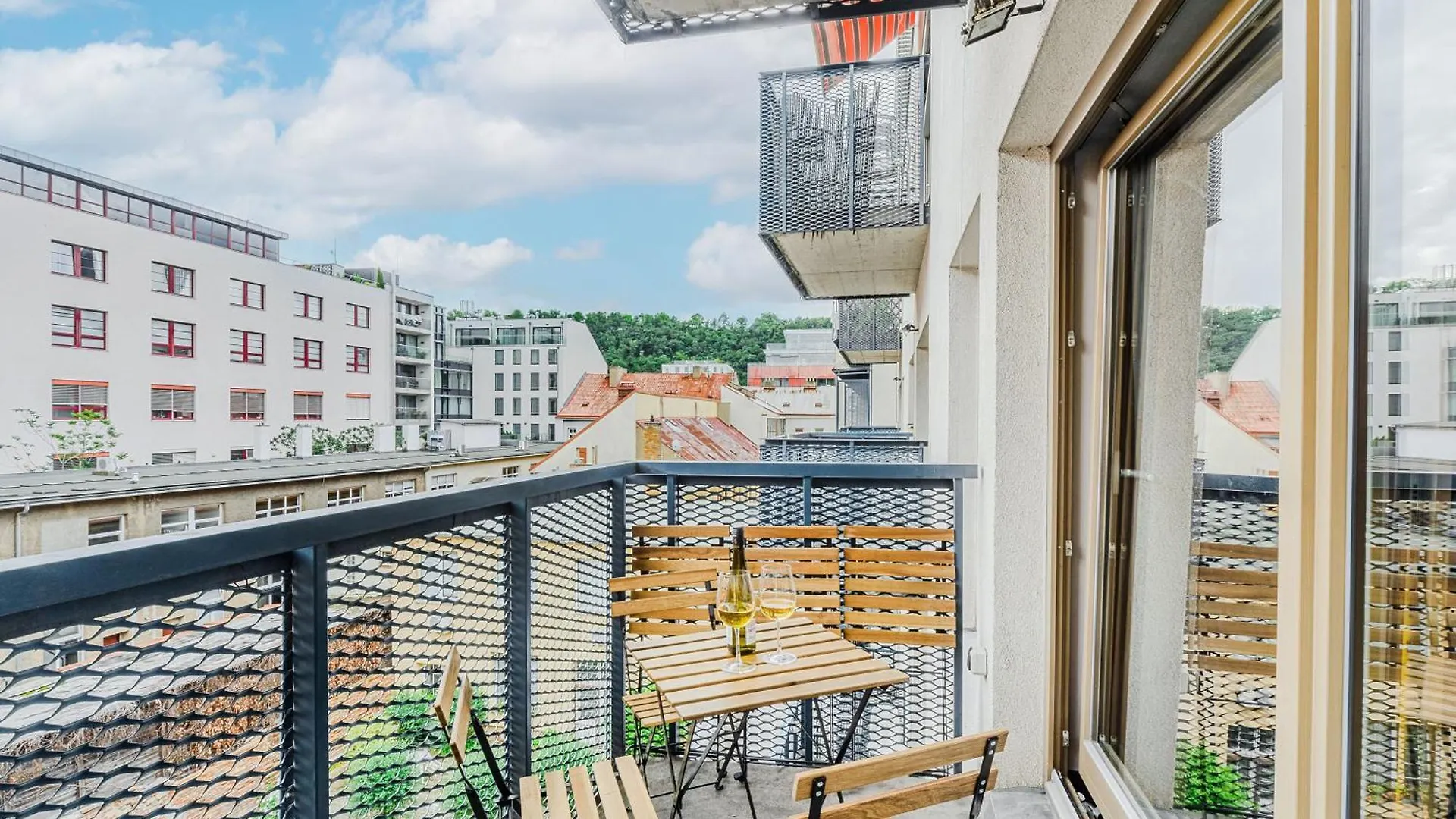 Apartments With Large Balcony, Parking Prague