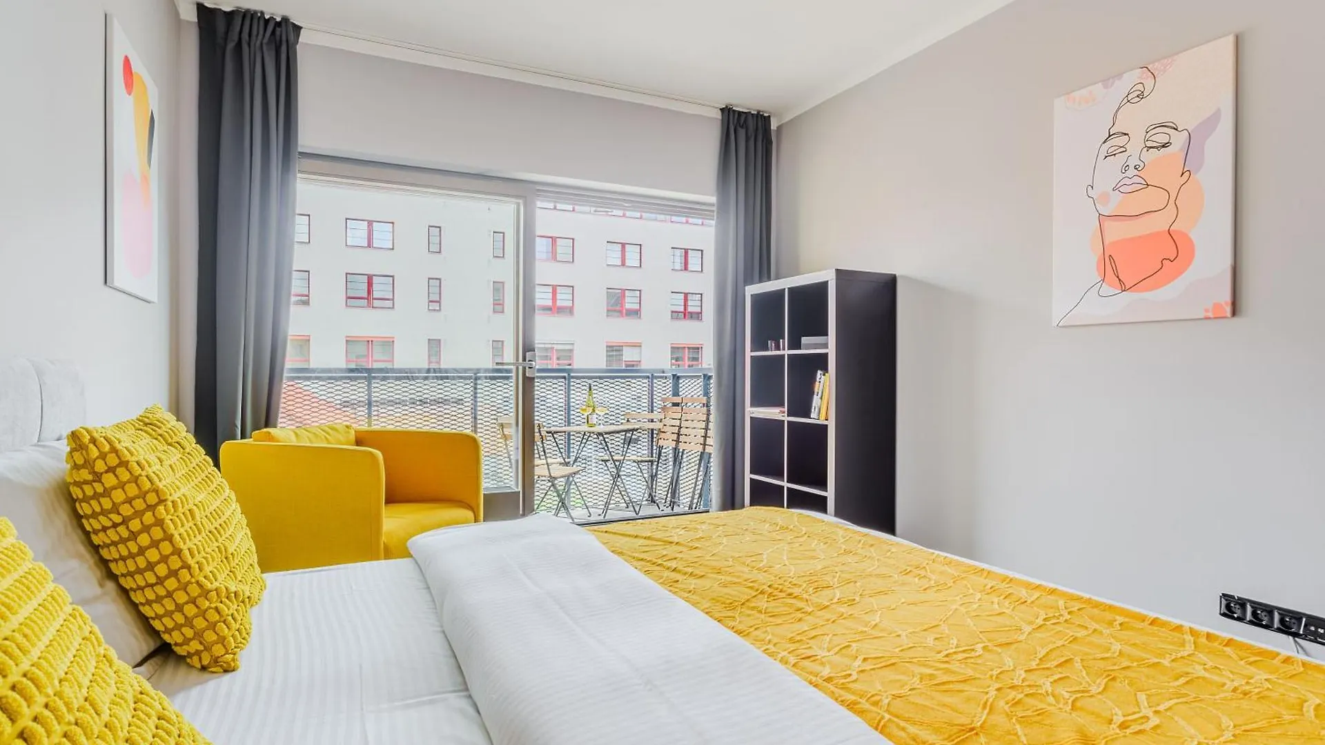 Apartments With Large Balcony, Parking Prague Czech Republic