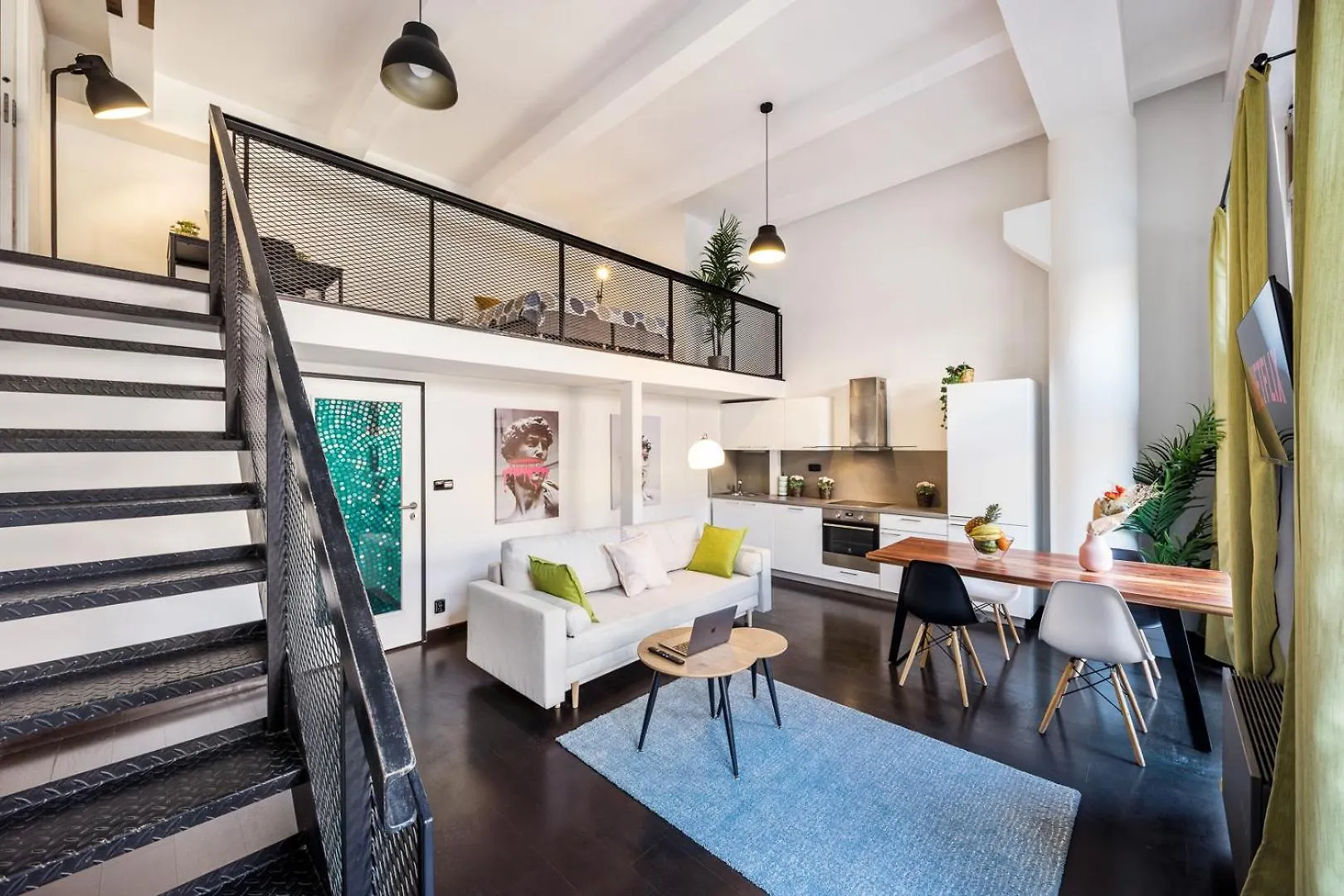 Apartments With Large Balcony, Parking Praha